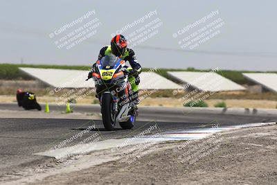 media/Aug-03-2025-TrackDaz (Sun) [[bf4a71acf9]]/A Group/12pm (Wheelie Bump)/